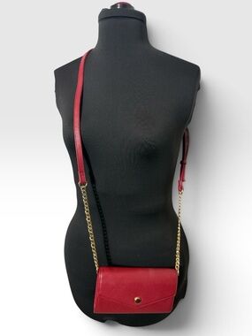 100% Leather Stella & Max Red Crossbody Bag with Gold Chain
